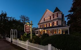 Palmer house inn 81 palmer avenue